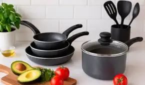 Estudio vincula químicos de utensilios y envases de uso cotidiano con envejecimiento acelerado en hombres