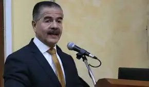 Luis Quiroz presenta su renuncia como ministro de Salud
