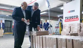 ONPE entregó a la Cancillería el material que se usará para que voten más de un millón de peruanos en el exterior