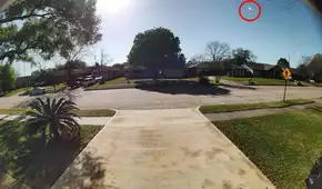 Un meteorito del tamaño de un melón atravesó el techo de una casa: “bolas de fuego” fueron avistadas en Estados Unidos