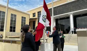Se realizó ceremonia de izamiento del pabellón nacional y de la bandera de Sullana en la sede principal de la Corte "Enrique Mendoza Ramírez"