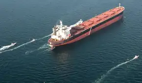 Régimen de Irán amenaza con cortar el suministro de petróleo y gas a EE. UU. y sus aliados por años