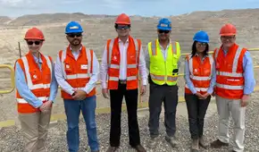 Embajador de Estados Unidos otorga reconocimiento a Cerro Verde por su contribución al desarrollo económico y social del Perú