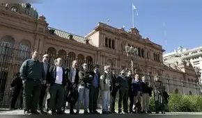 Milei cierra el ingreso de la prensa a la Casa Rosada por supuesto espionaje y en plena crisis de corrupción
