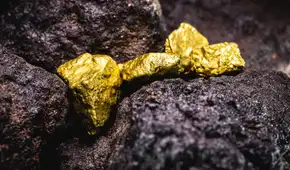 Un estudio revela que el 99% del oro se encuentra en un lugar inaccesible para los humanos y cómo se filtra hacia la superficie