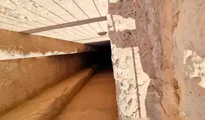 El camino hacia un mundo subterráneo en Egipto: túneles secretos descubiertos bajo las pirámides de Giza