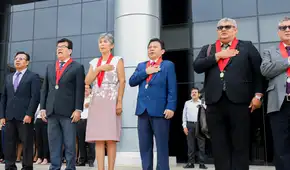 Se realizó ceremonia de izamiento del pabellón nacional y de la bandera de Sullana en la sede principal de la Corte "Enrique Mendoza Ramírez"