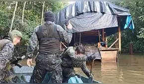 Loreto:  Presuntos mineros ilegales atacan a fiscal, policías y militares en río Nanay