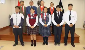 Corte Superior de Justicia de Moquegua juramenta a primera promoción de jueces y secretarios de Paz Escolar