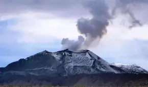 Volcán Sabancaya registra nueva emisión de cenizas en Arequipa: IGP alerta posible afectación a pobladores