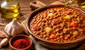 Chefs profesionales revelan el secreto de las lentejas perfectas: 3 ingredientes transforman su sabor por completo