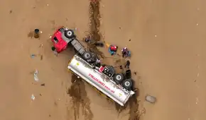 Pasamayo: camión cisterna con combustible cae a abismo de 100 metros tras choque con tráiler