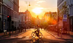 No es Paris, ni Roma: la ciudad que decidió desaparecer los coches del centro y terminó convirtiéndose en el mejor lugar del mundo para caminar