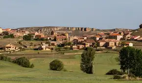 El pueblo de España que busca vecinos: ofrece vivienda gratuita, empleo fijo y beneficios adicionales para familias con hijos