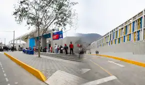 Así lucen ahora dos emblemáticos colegios de San Juan de Lurigancho tras la renovación de pistas, veredas y áreas verdes