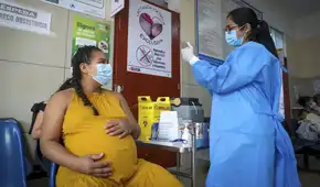 Vacuna contra el VSR en gestantes: piden ampliar su aplicación contra el virus que más hospitaliza a bebés