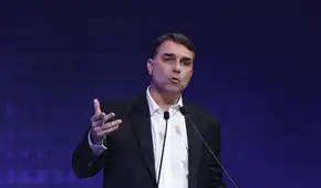 Jair Bolsonaro excluye a su esposa y elige a su hijo Flávio como candidato para la Presidencia de Brasil