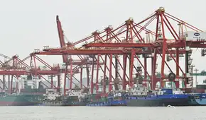 Shanghái supera a Londres como segundo centro marítimo mundial y fortalece su conexión con puertos latinoamericanos como Chancay