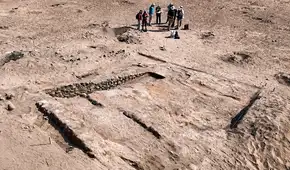 Arqueólogos hallan restos de banquetes rituales y cerámica inédita en un enorme complejo del antiguo Perú de casi 2.000 años