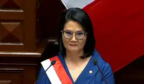 Oposición muestra fotografías de los fallecidos en protestas sociales y se retira antes del mensaje de Keiko Fujimori