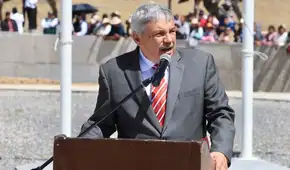 Abuchean a Alberto Beingolea durante conmemoración por la Batalla de Junín