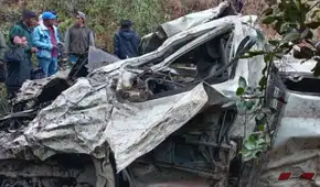 Tragedia en Ayacucho: combi cae a un abismo de 500 metros y deja cuatro fallecidos en Huamanga