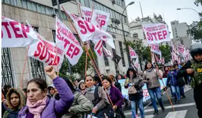 Maestros jubilados aún esperan pensión de S/3.500 cinco meses después de aprobada la Ley 32581