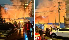 Fuerte incendio en Lince: emergencia moviliza a más de 15 unidades de bomberos en la avenida Canevaro