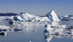 El calentamiento global estaría debilitando el suelo congelado del Ártico y aumentando el riesgo de grandes derrumbes tras los terremotos