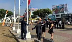 Módulo Corporativo de Familia encabeza izamiento del Pabellón Nacional en la Corte del Santa