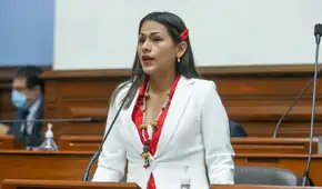 Silvana Robles enfrenta a ministro de Educación por cambios en currículo: “Prevenir la violencia sexual no es ideología”