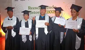 Más de 600 adultos mayores de Pensión 65 culminan su educación básica mediante alfabetización digital
