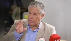 "Con 320 millones de recaudación, es imperdonable el estado de nuestras pistas", denuncia candidato del PPC a San Isidro, César Stuart