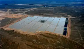 Marruecos construyó uno de los mayores complejos solares del mundo: diez años después, beneficia a más de un millón de personas
