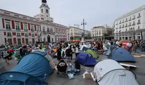 Cientos acampan en Madrid  en protesta por la crisis de vivienda tras el desalojo de una mujer de 87 años de su vivienda