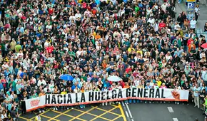 “Hacia la huelga general”: decenas de miles de personas protestan en España y exigen soluciones a la crisis de vivienda