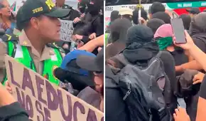 Denuncian presunta represión en protesta de la PUCP: policía habría apuntado con su arma a estudiante
