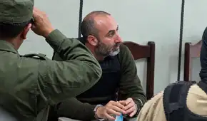 Policía de Bolivia incauta un teléfono que iba a ser entregado al argentino Fernando Cerimedo en prisión