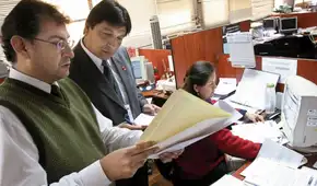 Proyecto de ley busca que funcionarios públicos paguen su defensa legal y solo reciban reembolso si son absueltos