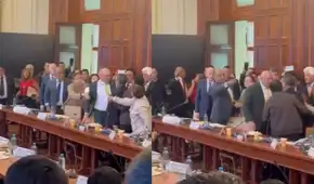 Senadores Calisto Giampietri e Iber Maraví casi se van a los golpes en debate por las facultades del gobierno Senadores Calisto Giampietri e Iber Maraví casi se van a los golpes en debate por las facultades del gobierno