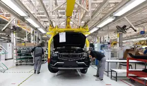 China quiere prohibir las manijas ocultas de los coches y las pantallas plegables: las nuevas normas que buscan evitar riesgos de seguridad