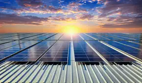 Perú casi duplica su generación solar, pero 13 proyectos por US$1.805 millones aún esperan ejecutarse