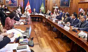 Debate de pedido de facultades sigue entrampado en el Senado por falta de consenso entre oficialismo y oposición