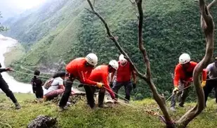 Turista muere tras caer a un abismo mientras se tomaba fotos en mirador de Pozuzo
