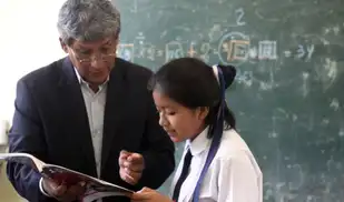 Aprueban aumento de pensión para maestros jubilados y cesantes a S/3.500