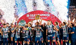 Alianza Lima goleó a Los Chankas y se consagró campeón del Torneo Apertura de la Liga 1 Alianza Lima goleó a Los Chankas y se consagró campeón del Torneo Apertura de la Liga 1