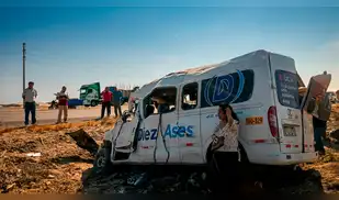 Panamericana Norte: cuatro muertos y múltiples heridos deja despiste de miniván Panamericana Norte: cuatro muertos y múltiples heridos deja despiste de miniván