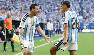 Argentina sufrió para vencer 3-2 a Cabo Verde en tiempo extra y clasificó a octavos del Mundial