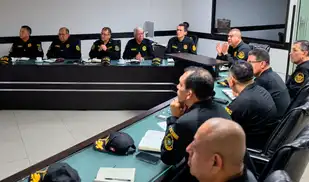 Tensión entre la PNP y el Gobierno: Óscar Arriola reunió en su despacho a todos los altos jefes policiales