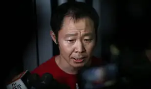 Kenji Fujimori anuncia su regreso a la política: "He decidido seguir un nuevo movimiento" Kenji Fujimori anuncia su regreso a la política: "He decidido seguir un nuevo movimiento"
